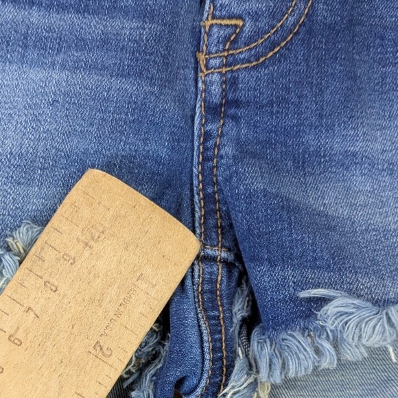 American Eagle Super Stretch High Rise Button Fly Distressed Denim Shorts Blue 6 - Picture 8 of 9